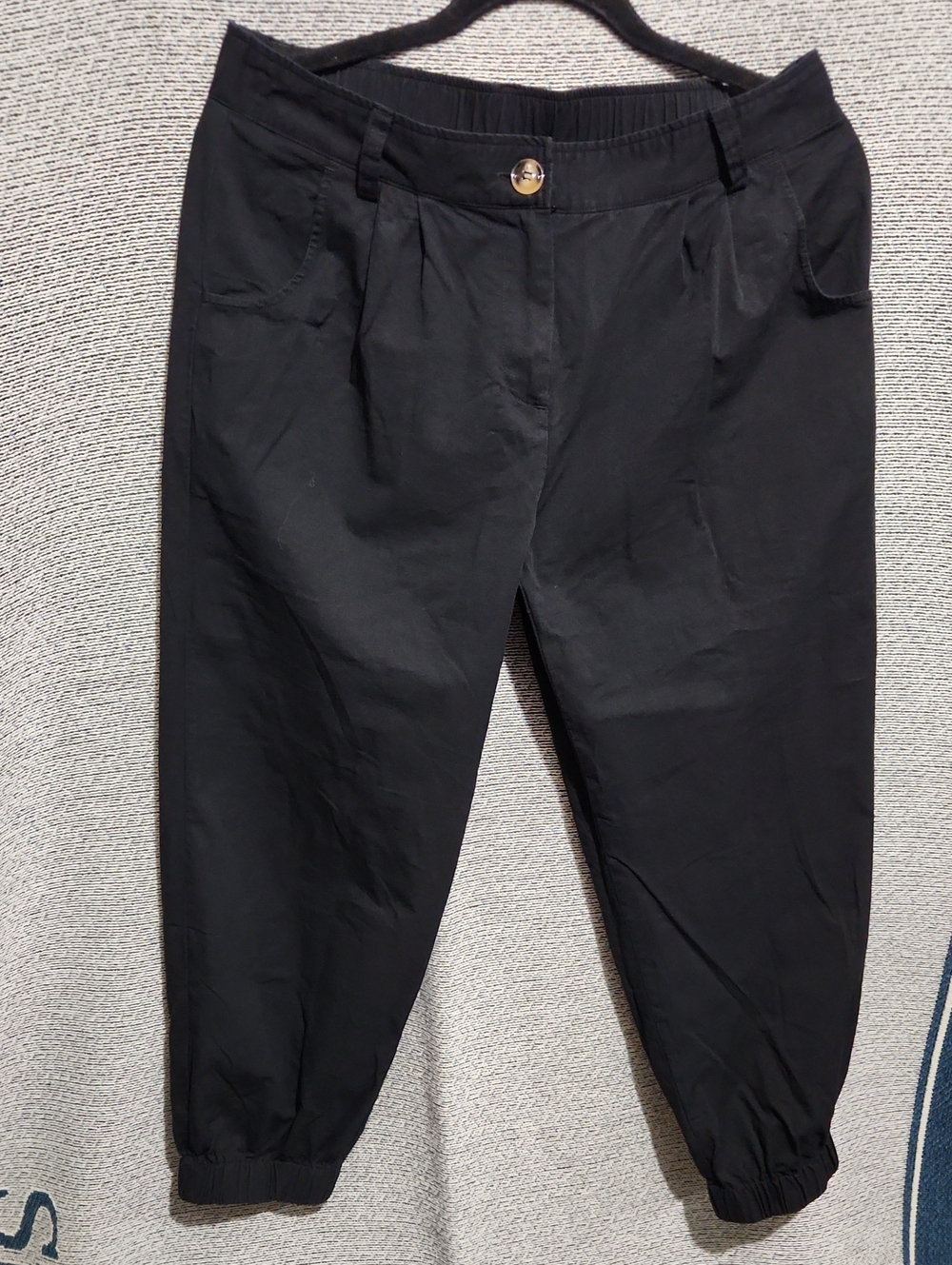 Halara Black Joggers With Front Pockets